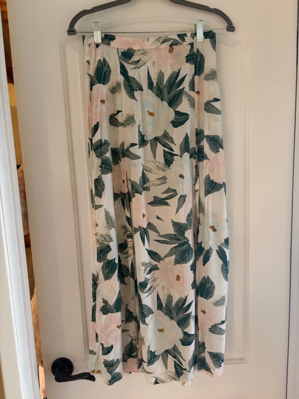 Billabong x The Salty Blonde Peachy Keen green and white floral skirt-size 26